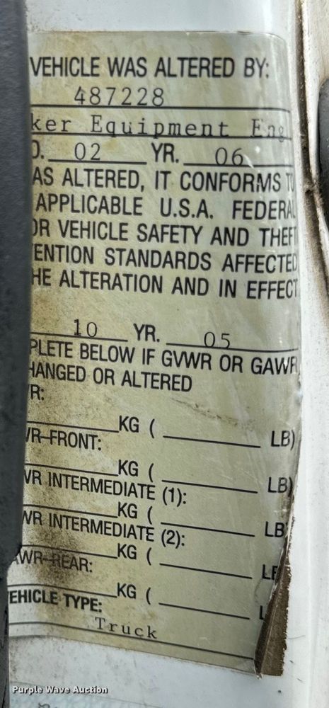 image for item OG9657 2006 Ford E350 Super Duty van with bucket lift