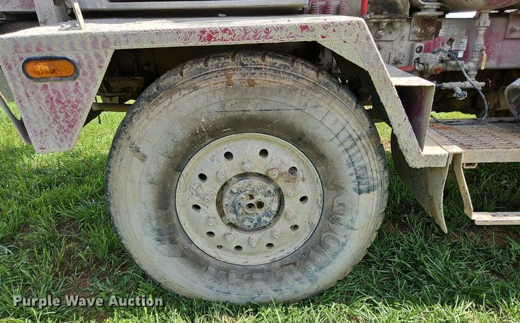 image for item OJ9804 2006 Terex  Advance ready mix truck