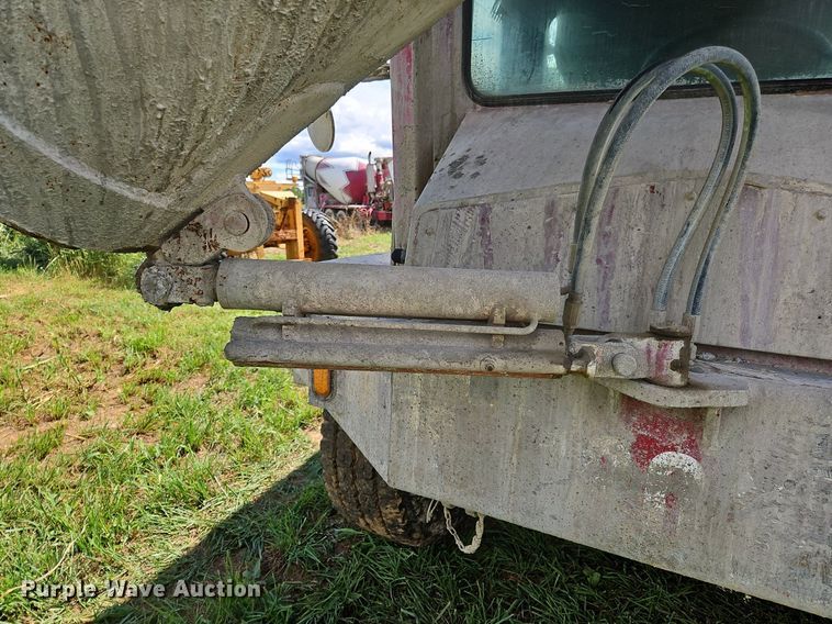 image for item OJ9805 2006 Terex  Advance  ready mix truck