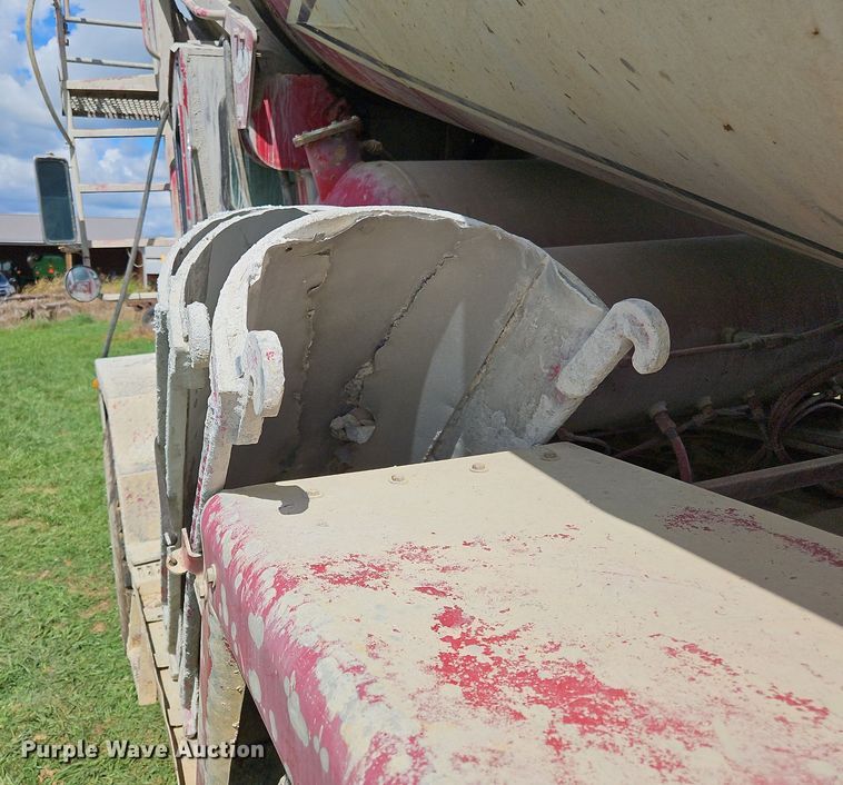 image for item OJ9805 2006 Terex  Advance  ready mix truck