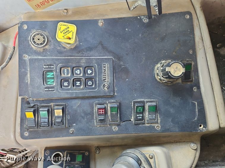 image for item OJ9805 2006 Terex  Advance  ready mix truck