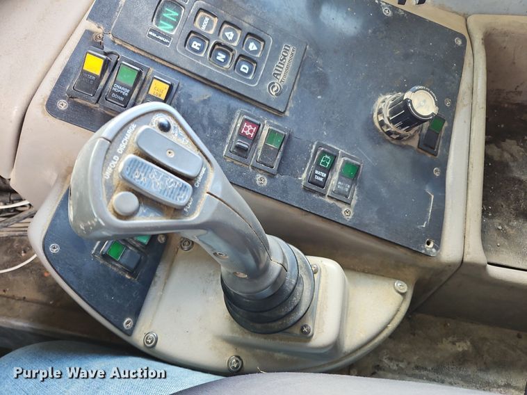 image for item OJ9805 2006 Terex  Advance  ready mix truck