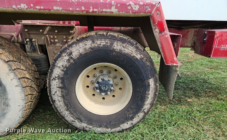 image for item OJ9805 2006 Terex  Advance  ready mix truck