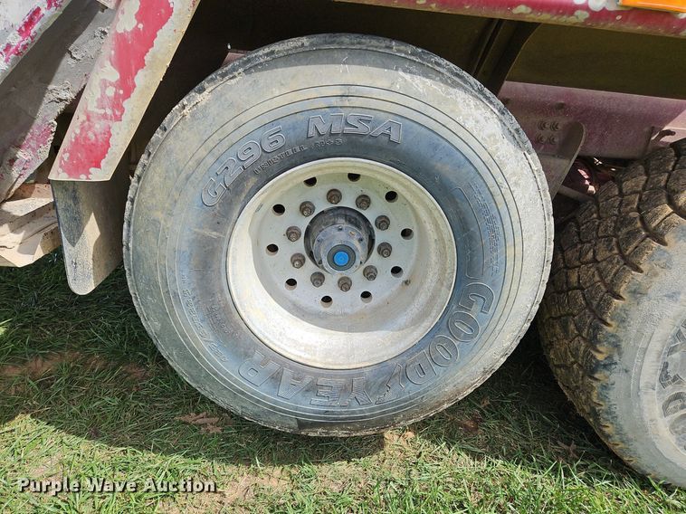 image for item OJ9805 2006 Terex  Advance  ready mix truck