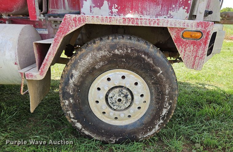 image for item OJ9805 2006 Terex  Advance  ready mix truck