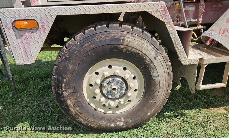 image for item OJ9805 2006 Terex  Advance  ready mix truck