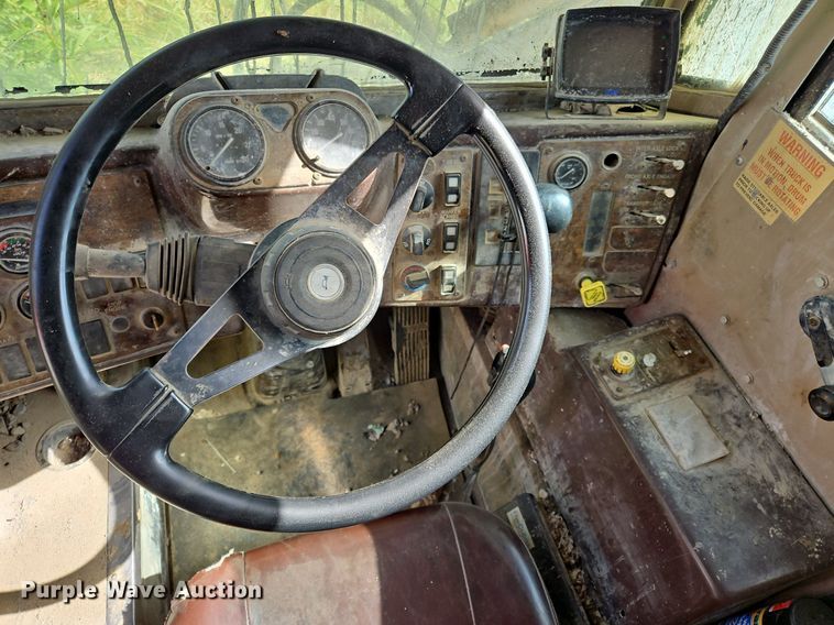 image for item OJ9806 2003 Terex  Advance  ready mix truck