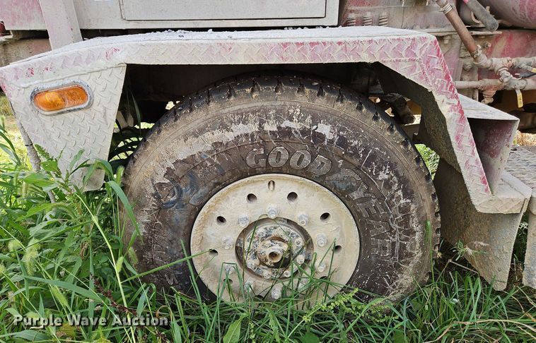 image for item OJ9806 2003 Terex  Advance  ready mix truck