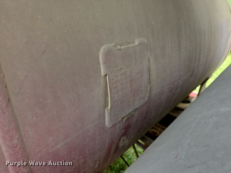 image for item OJ9807 2004 Terex Advance ready mix truck