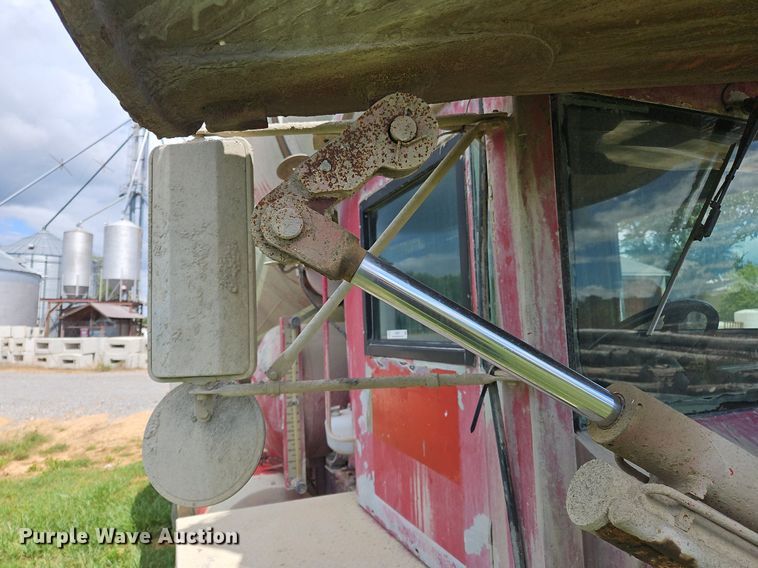 image for item OJ9807 2004 Terex Advance ready mix truck