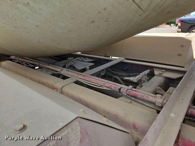 image for item OJ9807 2004 Terex Advance ready mix truck