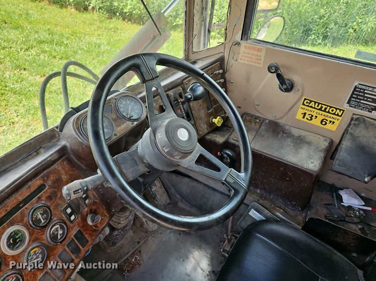 image for item OJ9807 2004 Terex Advance ready mix truck