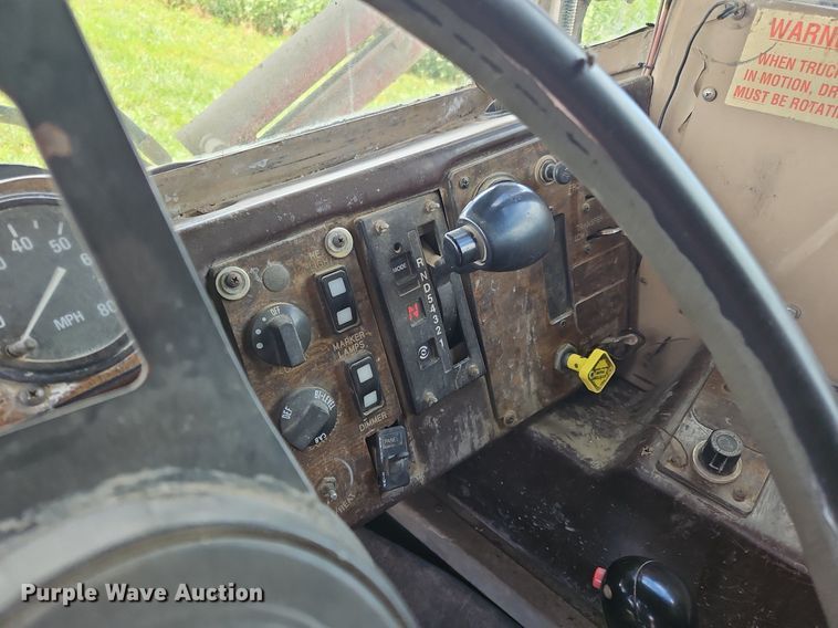 image for item OJ9807 2004 Terex Advance ready mix truck