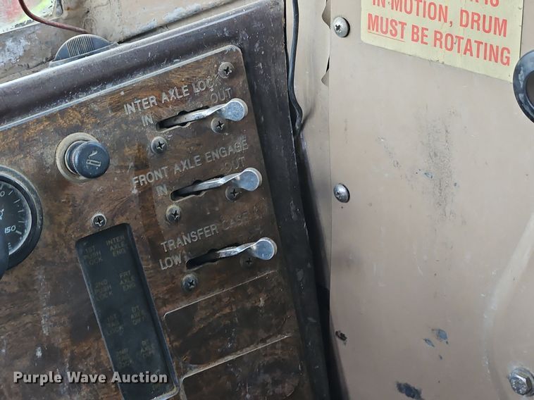 image for item OJ9807 2004 Terex Advance ready mix truck