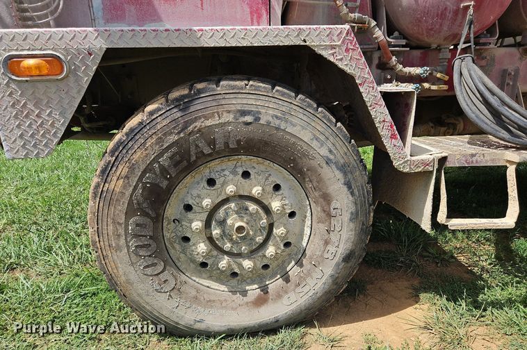 image for item OJ9807 2004 Terex Advance ready mix truck