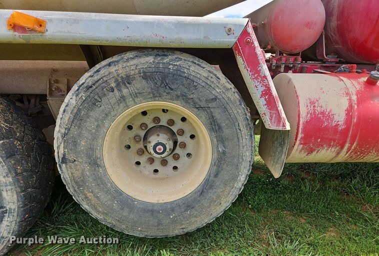 image for item OJ9807 2004 Terex Advance ready mix truck