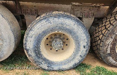 image for item OJ9807 2004 Terex Advance ready mix truck