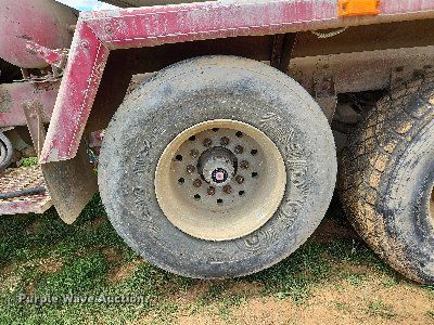 image for item OJ9807 2004 Terex Advance ready mix truck