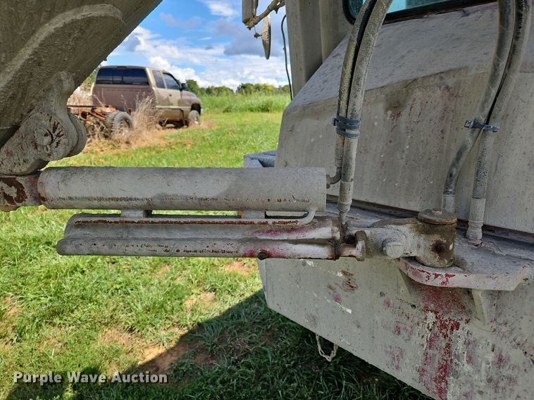 image for item OJ9809 2006 Terex  Advance ready mix truck