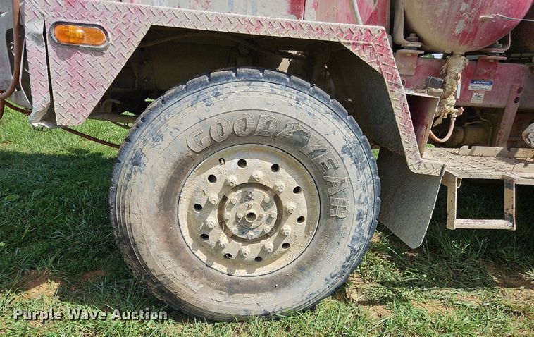 image for item OJ9809 2006 Terex  Advance ready mix truck