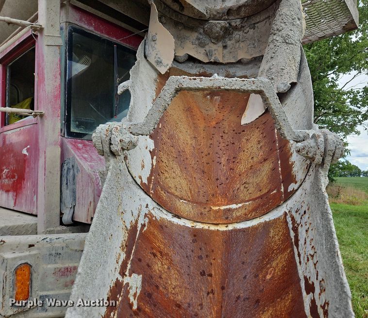 image for item OJ9810 2003 Terex  Advance  ready mix truck