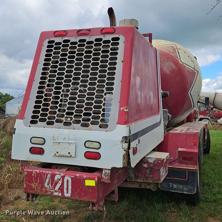 image for item OJ9811 2001 Terex  Advance  ready mix truck