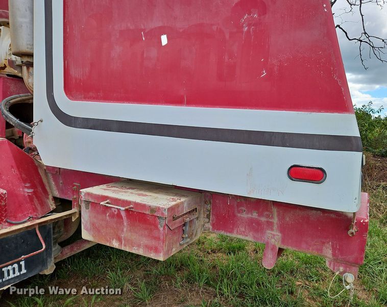 image for item OJ9811 2001 Terex  Advance  ready mix truck