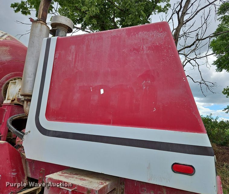 image for item OJ9811 2001 Terex  Advance  ready mix truck