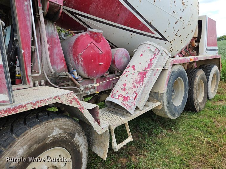 image for item OJ9811 2001 Terex  Advance  ready mix truck