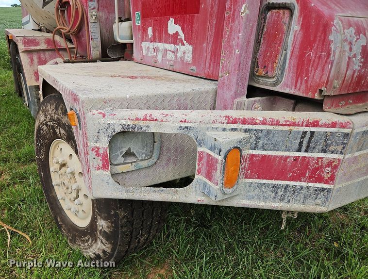 image for item OJ9811 2001 Terex  Advance  ready mix truck
