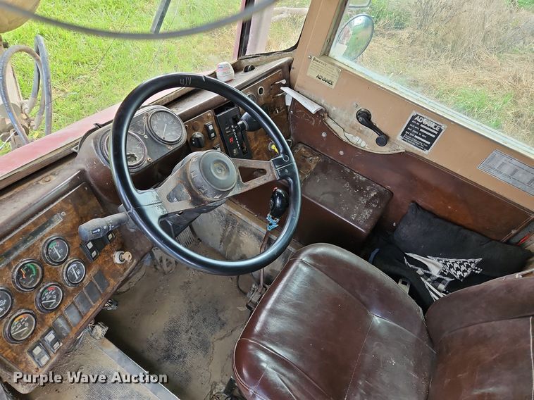 image for item OJ9811 2001 Terex  Advance  ready mix truck