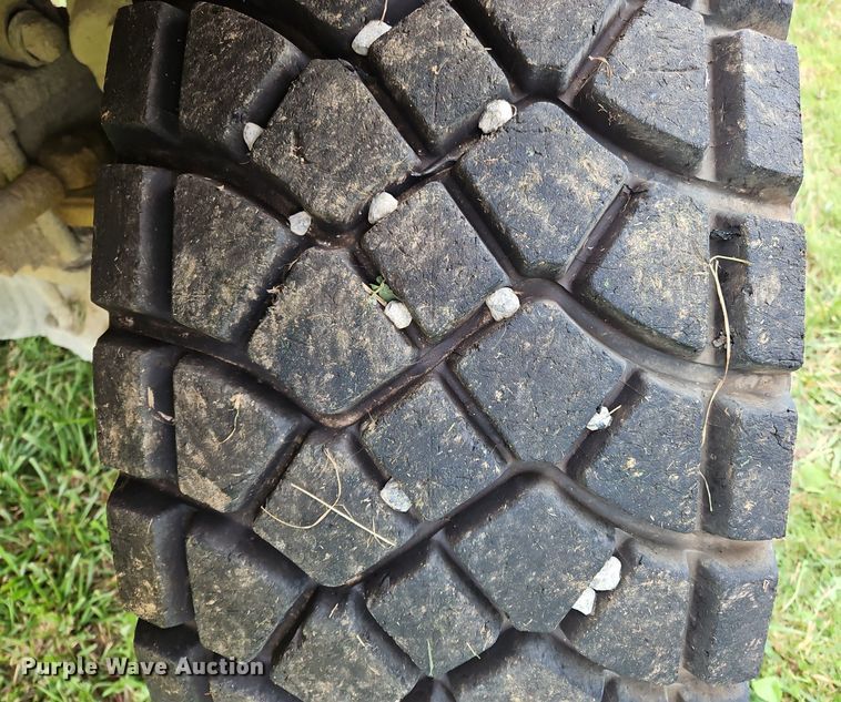 image for item OJ9811 2001 Terex  Advance  ready mix truck