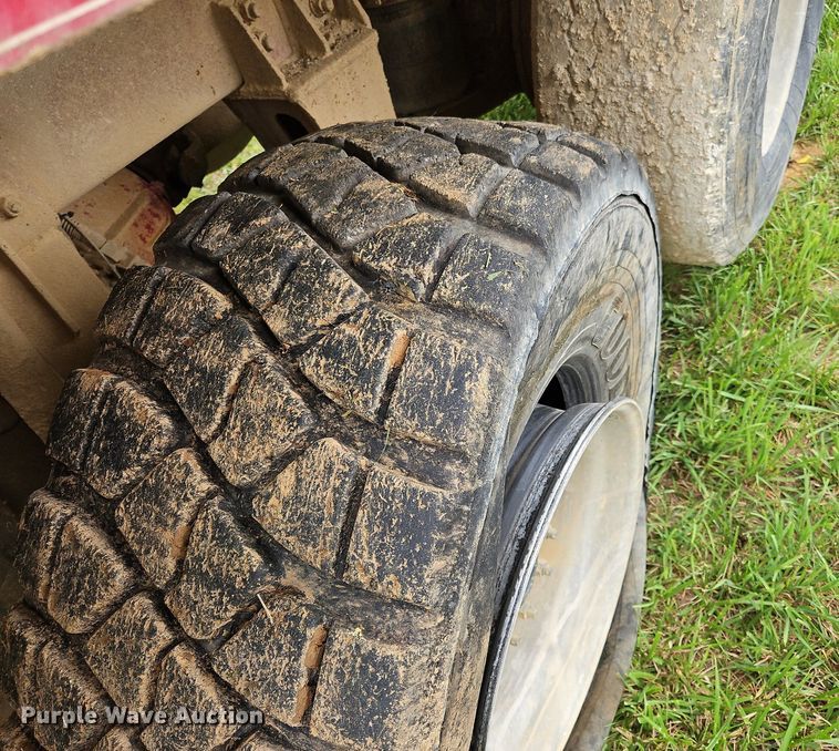 image for item OJ9811 2001 Terex  Advance  ready mix truck