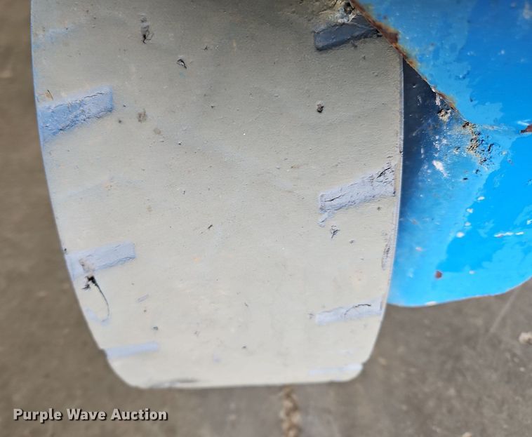 image for item OJ9817 2008 Genie GS-1930 scissor lift