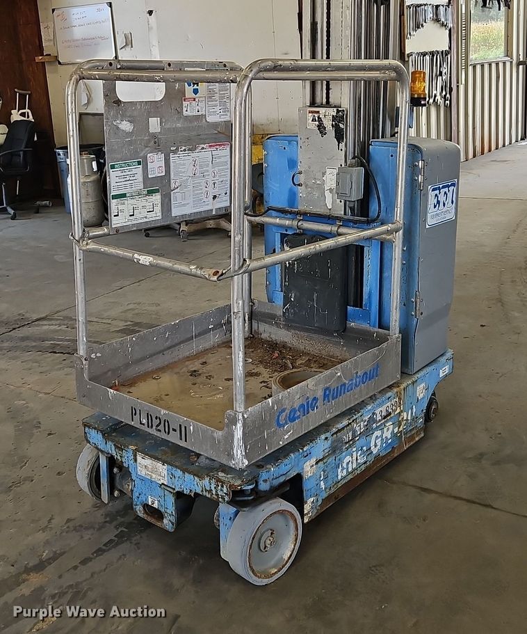 image for item OJ9819 Genie Runabout vertical lift