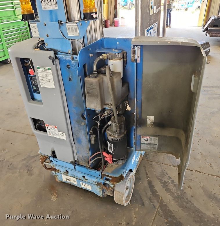 image for item OJ9819 Genie Runabout vertical lift