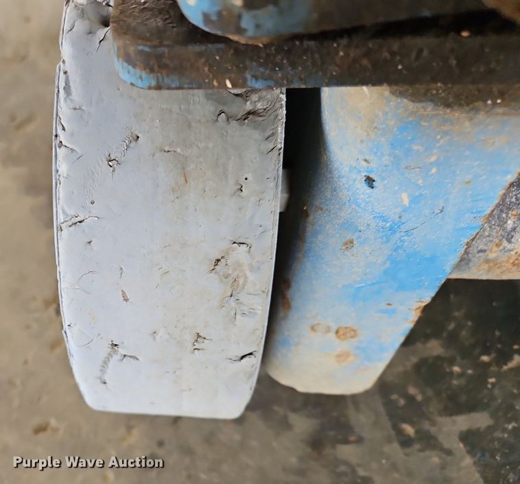 image for item OJ9819 Genie Runabout vertical lift