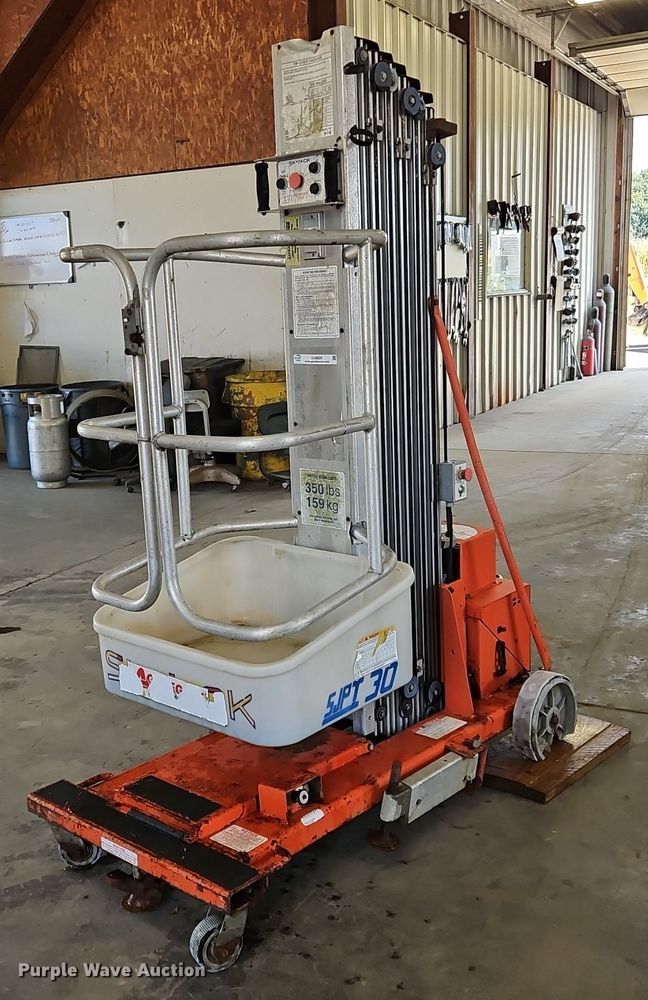 image for item OJ9820 1996 Skyjack SJPI30 vertical lift