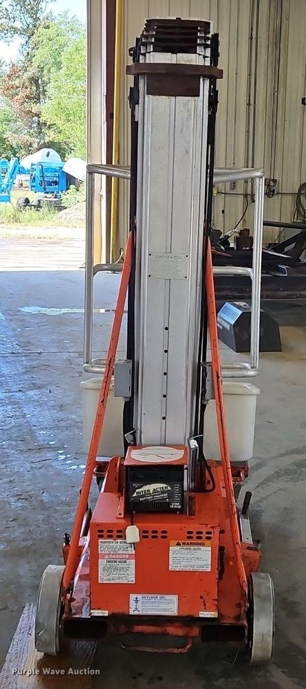 image for item OJ9820 1996 Skyjack SJPI30 vertical lift