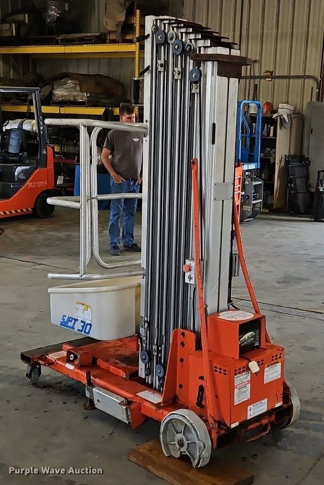 image for item OJ9820 1996 Skyjack SJPI30 vertical lift