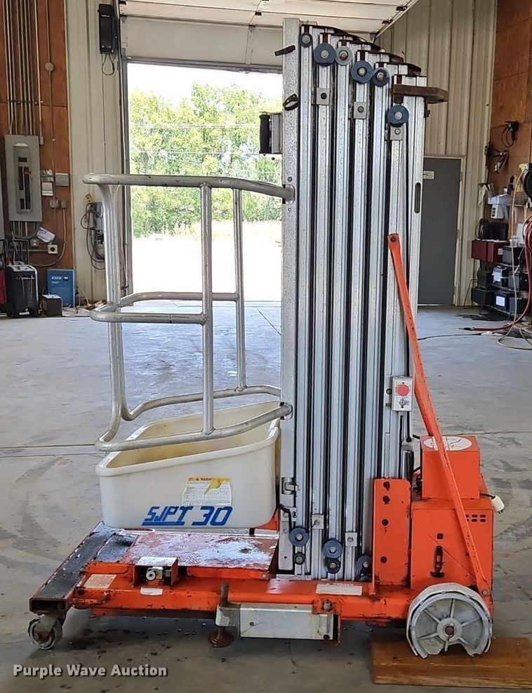 image for item OJ9820 1996 Skyjack SJPI30 vertical lift