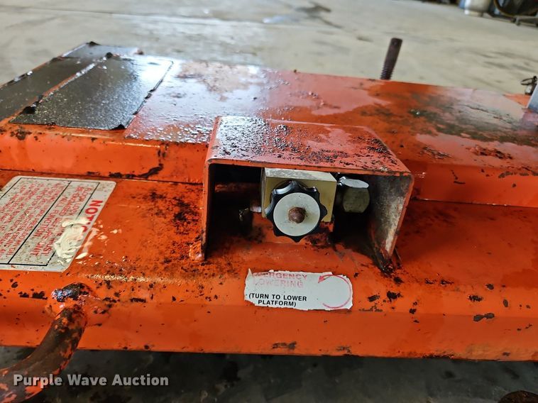 image for item OJ9820 1996 Skyjack SJPI30 vertical lift