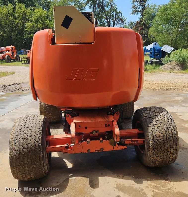 image for item OJ9821 2002 JLG  450AJ SII boom lift