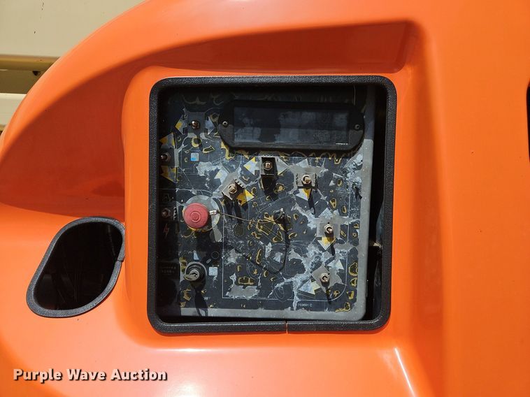 image for item OJ9821 2002 JLG  450AJ SII boom lift