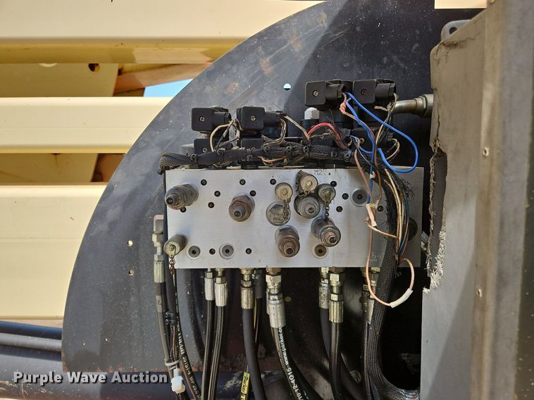 image for item OJ9821 2002 JLG  450AJ SII boom lift