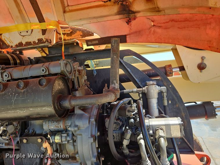 image for item OJ9821 2002 JLG  450AJ SII boom lift