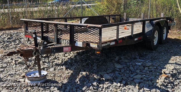 image for item OK9943 2009 Top Hat utility trailer