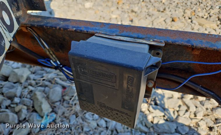 image for item OK9943 2009 Top Hat utility trailer