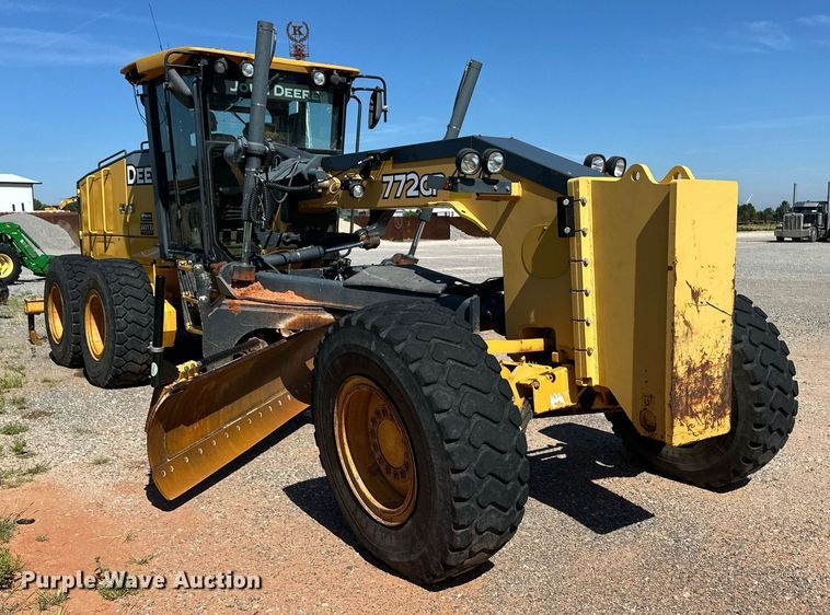 image for item OM9612 2013 John Deere 772GP motor grader