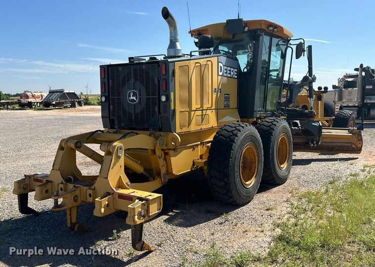 image for item OM9612 2013 John Deere 772GP motor grader